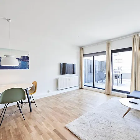 Cool 1-bed With Private Terrace Apartment